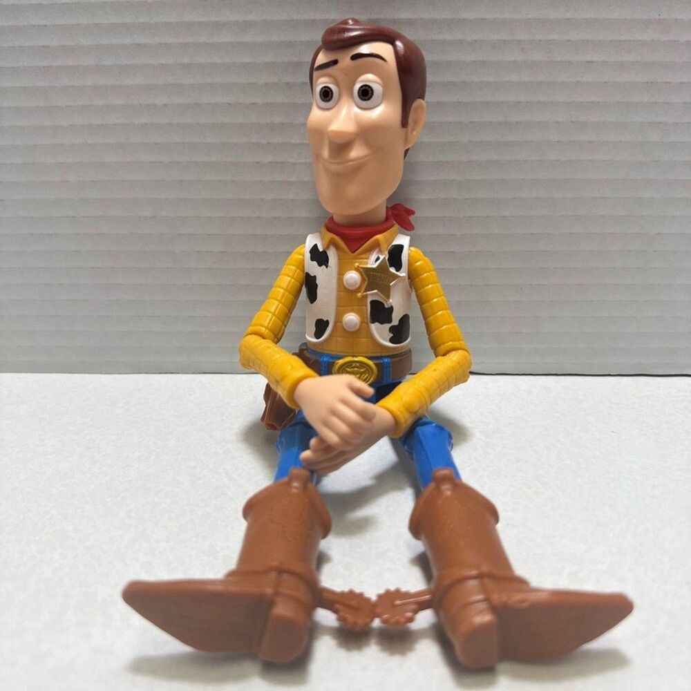 Sheriff Woody Disney Pixar Toy Story Action Poseable Figure 9" Mattel 2017